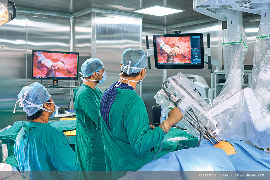 NHS robotic surgery rollout is a “postcode lottery”, warns RCS