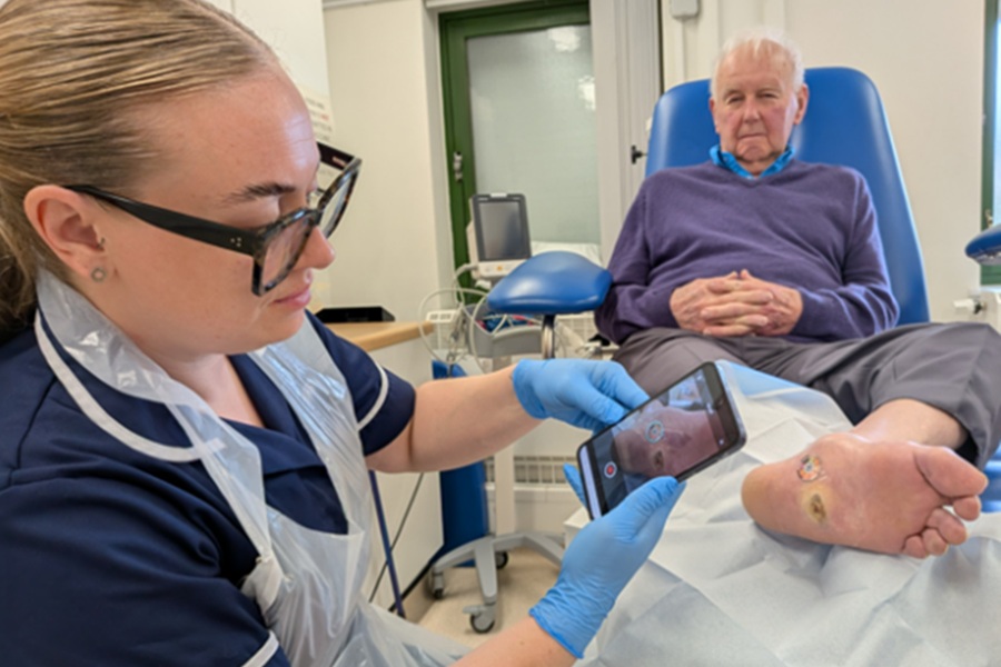 Digital wound care tracking pilot receives award nomination after supporting hundreds of NHS patients  