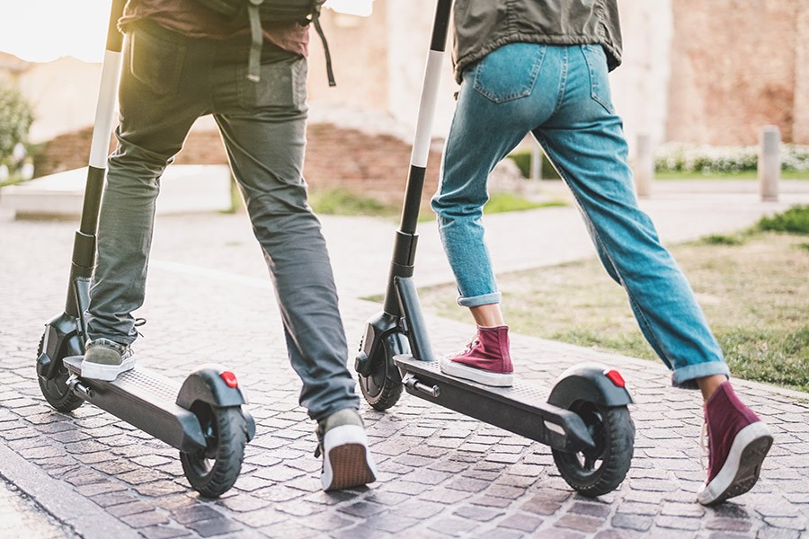 Plastic surgeons call for law changes on E-scooter riders