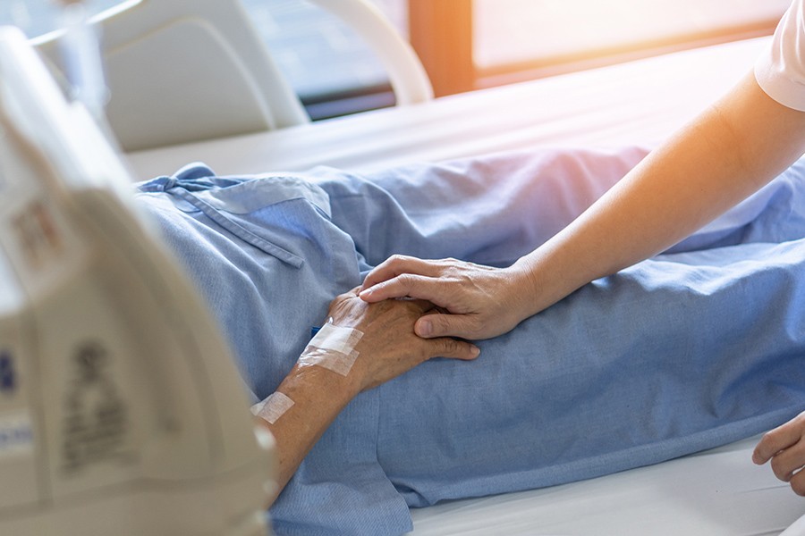 Delayed discharges cost to NHS rises 7.5% to £2.7bn